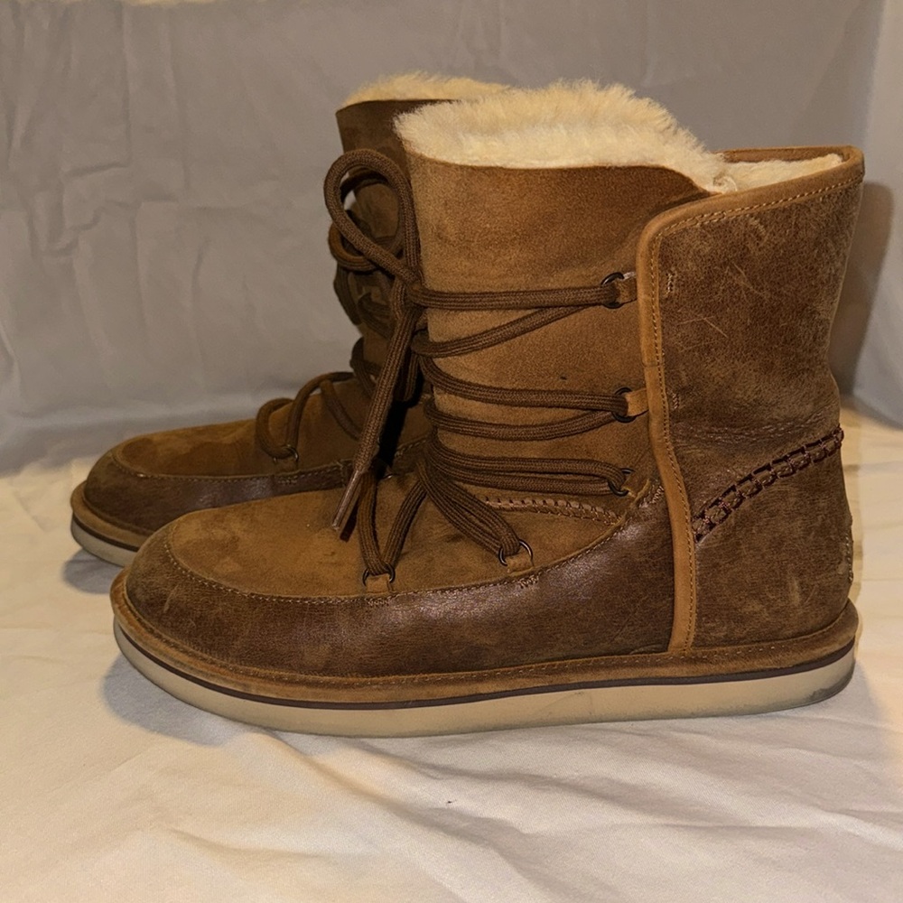 UGG, Size 10, Brown, Women’s UGG Boot